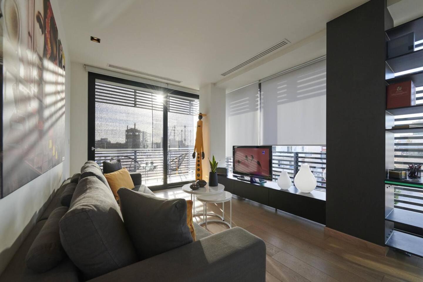 Ma Maison Nο 4, Downtown Loft , Short Walk To Acropolis, Ultra High Speed Internet 500 Mbps, Parking Upon Request, 1' From Metro Station เอเธนส์ ภายนอก รูปภาพ